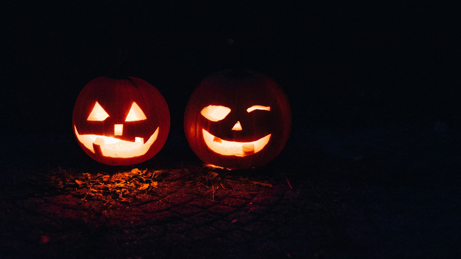 ROMANIANS CELEBRATE THEIR OWN HALLOWEEN FOR SAINT ANDREW’S DAY